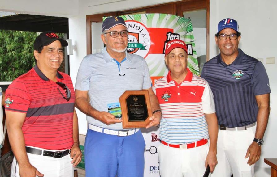Reconocen a Rafael Villalona por sus aportes al golf en Dominicana