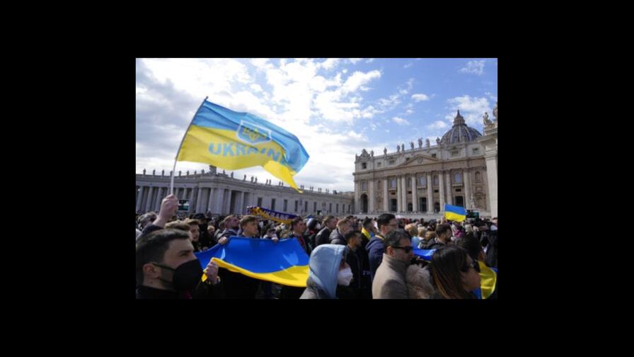 Dos enviados del papa verán a ucranianos en Polonia y Hungría