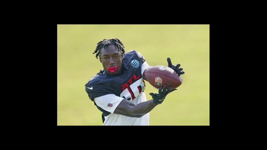 La NFL suspende a Ridley por apostar en juegos de la liga