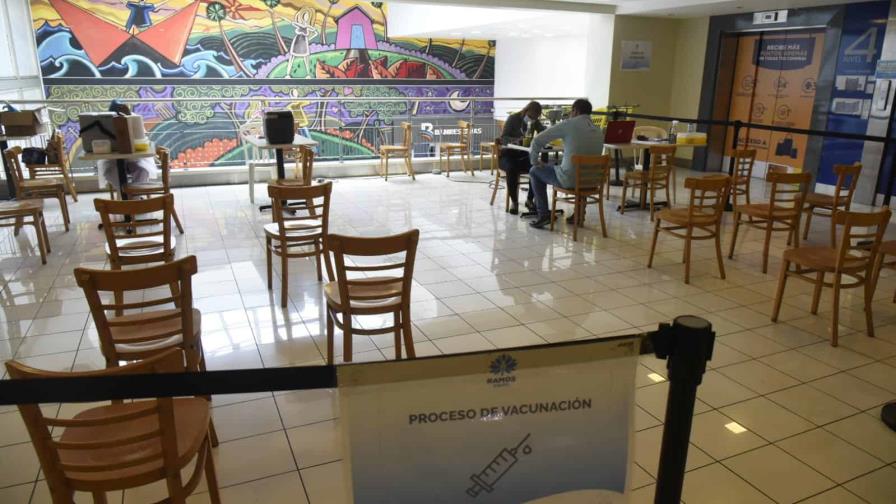Comienzan a cerrar importantes centros de vacunación del Gran Santo Domingo