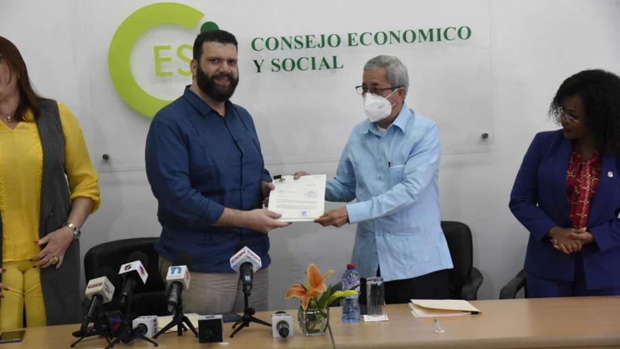 Presidente del CES dice retiro de partidos afecta el diálogo reforma constitucional