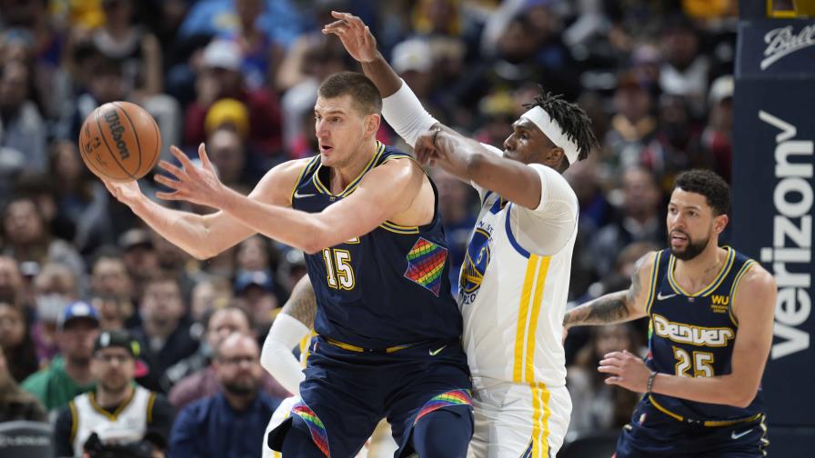 VÍDEO | Nuggets ganan a Warriors con triple doble de Jokic