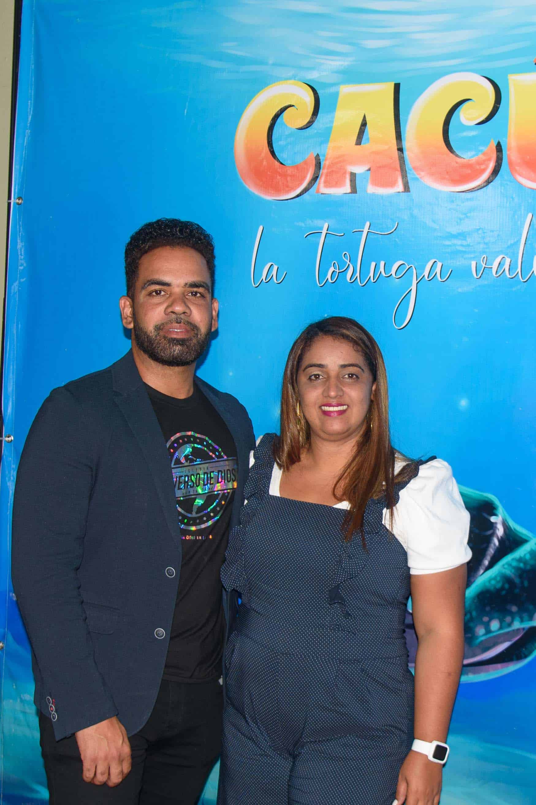 Kaleb Guerrero y Yasmin de Guerrero.