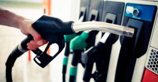Economista ve complicada situación del país por precios combustibles