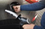Precio de la gasolina sube a 4.173 el galón; récord jamás visto en EEUU