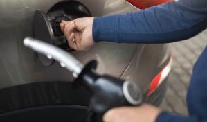 Precio de la gasolina sube a 4.173 el gal&oacute;n; r&eacute;cord jam&aacute;s visto en EEUU