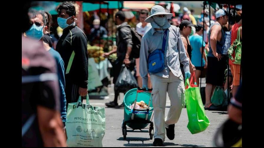 Costa Rica levanta última medida restrictiva y se encamina a la normalidad