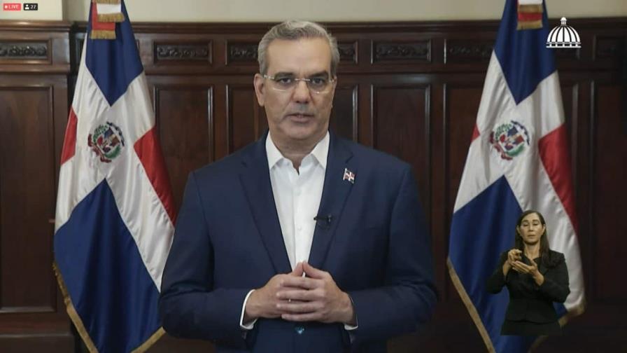 Agilizarán permisos gubernamentales para el abastecimiento de bienes, anuncia el presidente Agilizarán permisos gubernamentales para el abastecimiento de bienes, anuncia el presidente