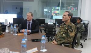 El subsecretario de Defensa de Estados Unidos visita al ministro D&iacute;az Morfa