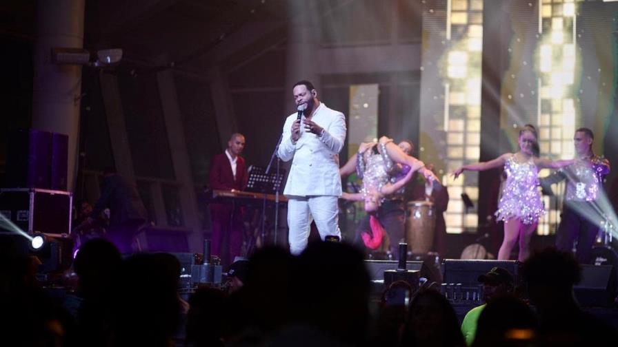 Yiyo Sarante realiza concierto por sus 10 años en la música Yiyo Sarante realiza concierto por sus 10 años en la música