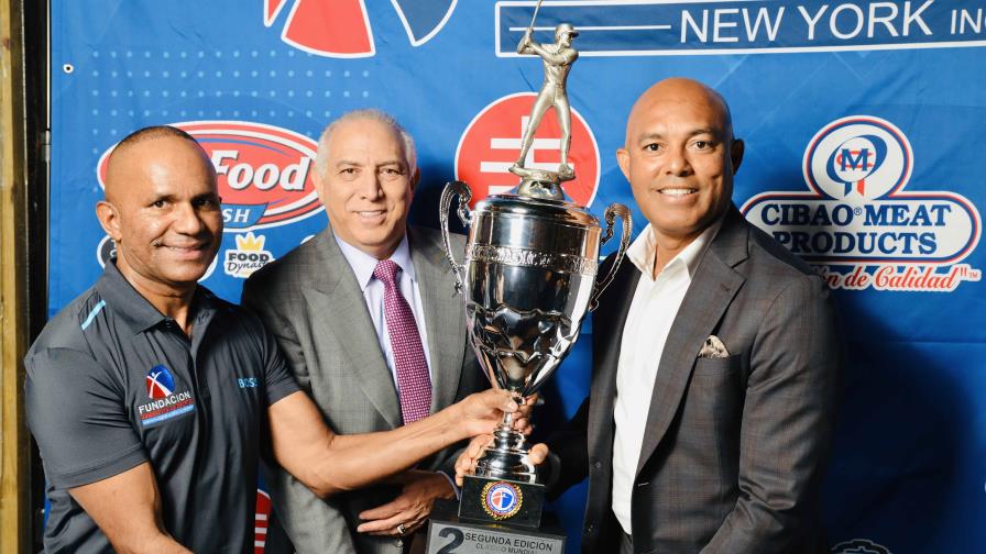 Presenta trofeo oficial II clásico softbol y béisbol