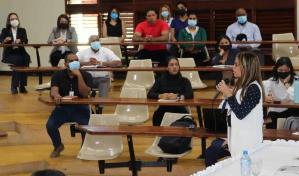 Conadis imparte capacitación para mejorar trato hacia las personas con discapacidad