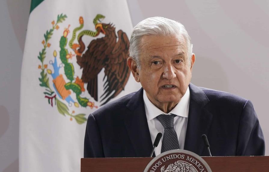 Presidente de México pide a dueños del fútbol mexicano actuar con responsabilidad