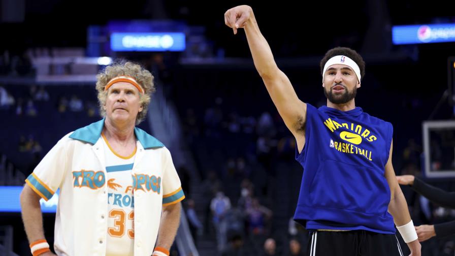 VÍDEO | Actor Ferrell sorprende y Warriors se imponen a Clippers