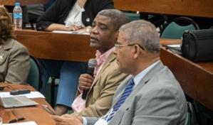 Salario 14 y el teletrabajo, algunos de los puntos tratados en la reforma a la Ley de Función Pública