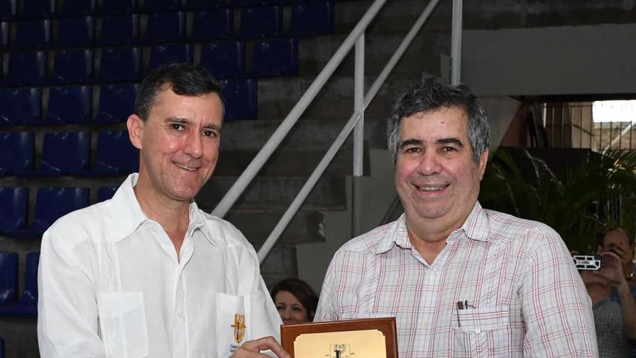 El Colegio Loyola dedica su Copa de Fútbol 2022 dedicada al sacerdote Pablo Mella