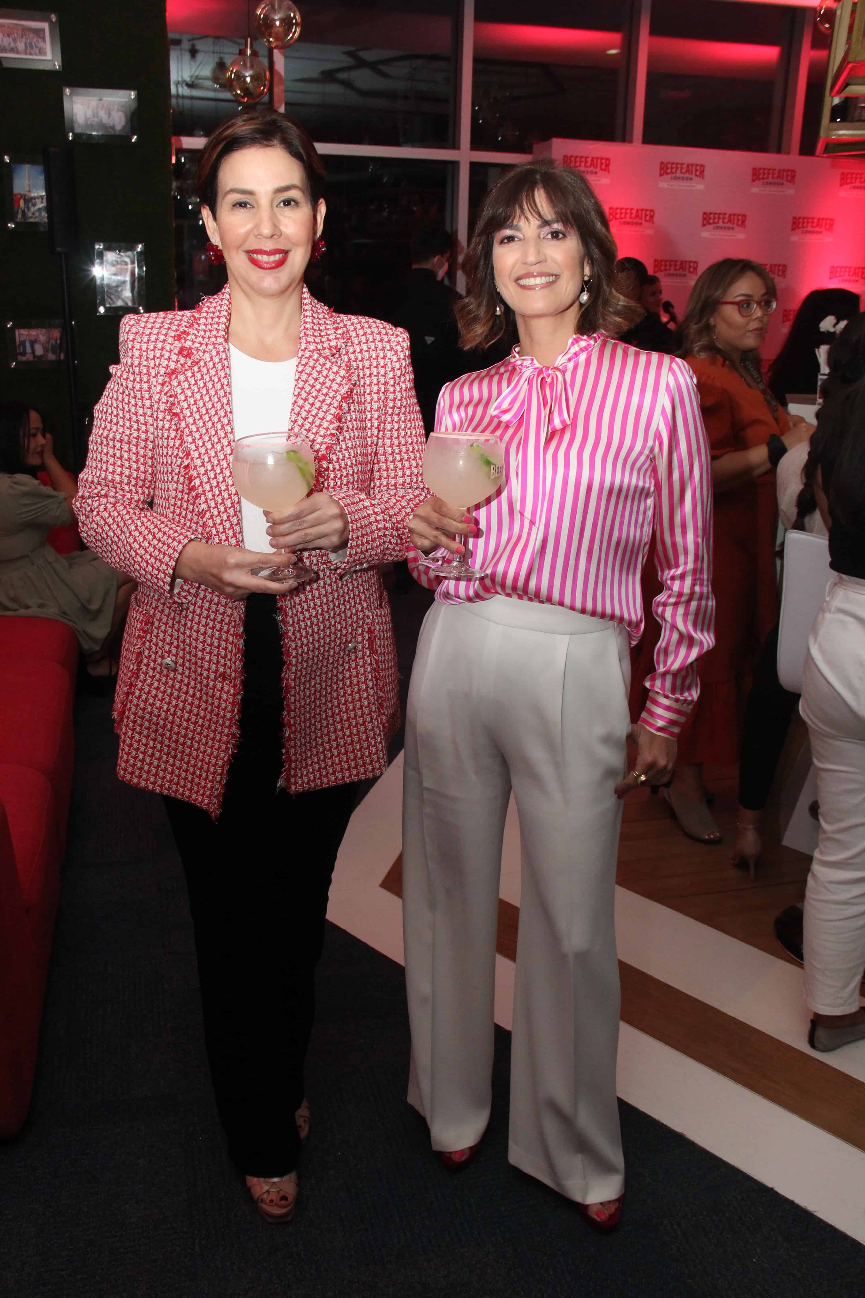 Monika Infante y  Cynthia Garate.