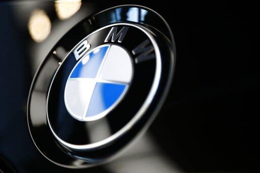 BMW llama a reparar vehículos por 3ra vez; riesgo de fuego