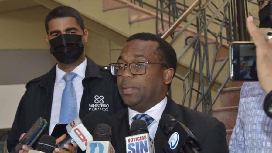 Fiscal de Santiago afirma profundizarán supuesta participación de mandos policiales en caso Discovery