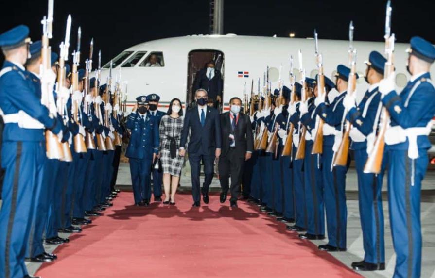 Abinader llega a Chile; participará en toma de posesión de Gabriel Boric