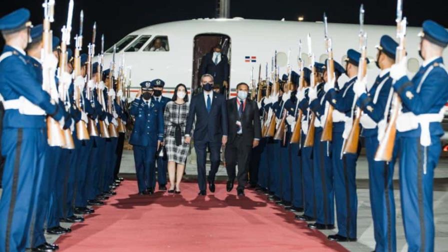 Abinader llega a Chile; participará en toma de posesión de Gabriel Boric