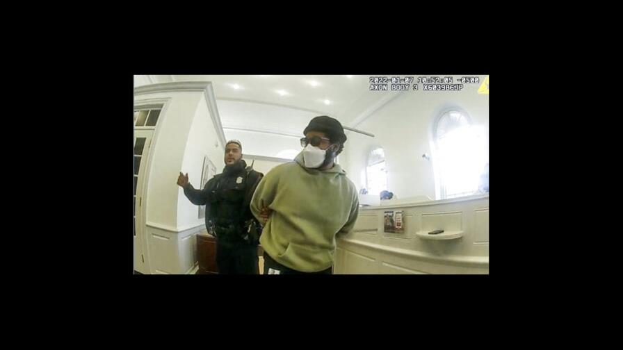 Confunden a director de Black Panther con asaltabancos