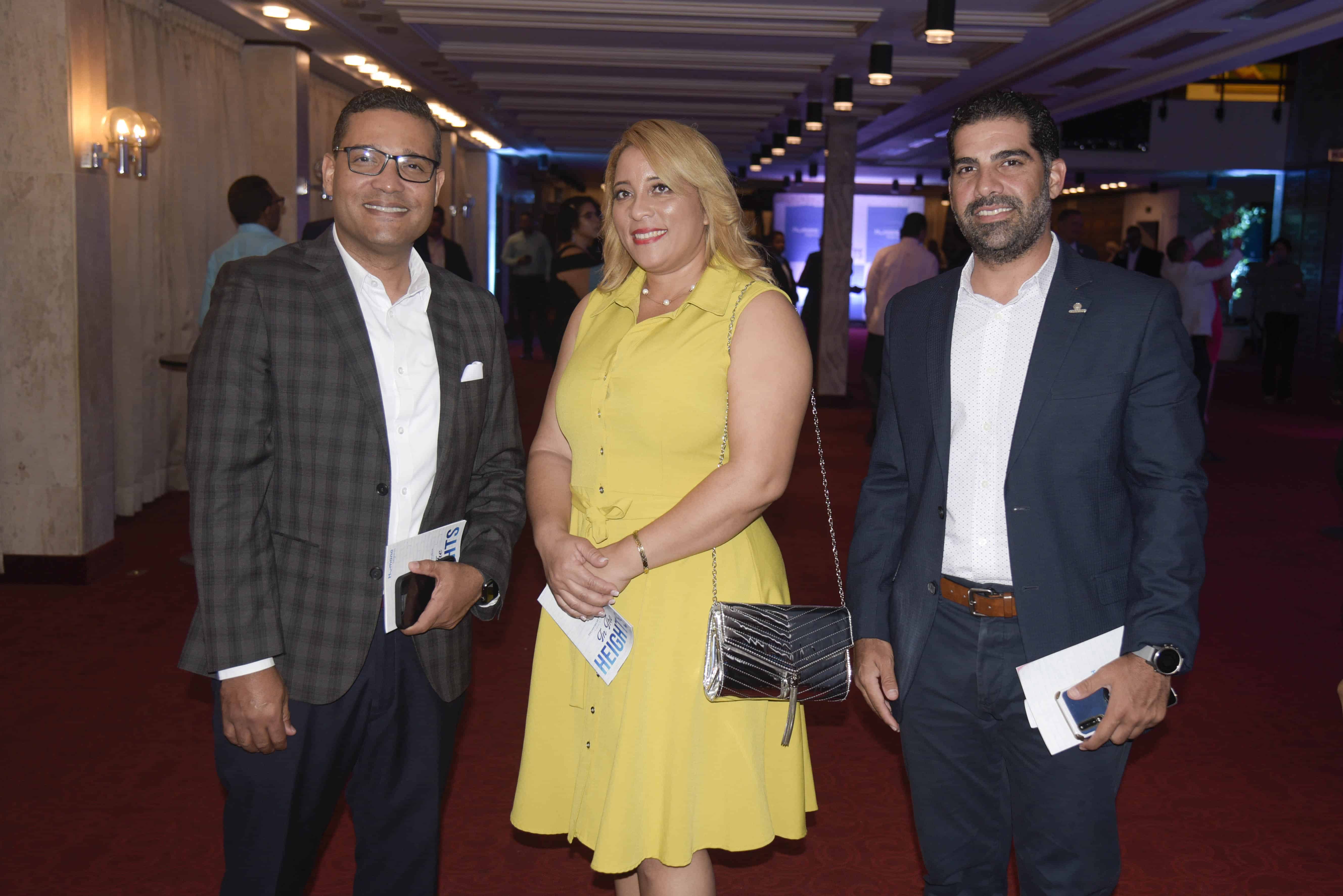 Angel Hiciano, Gissel Nivar y Rander Báez.