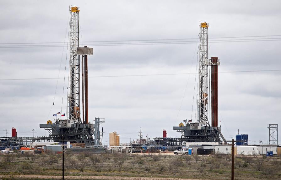 El petróleo de Texas abre con un rebote del 4.6 %, hasta 113.72 dólares