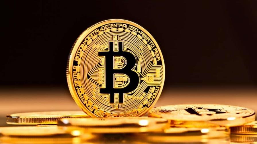 Cárteles mexicanos usan bitcoin e internet, señala informe