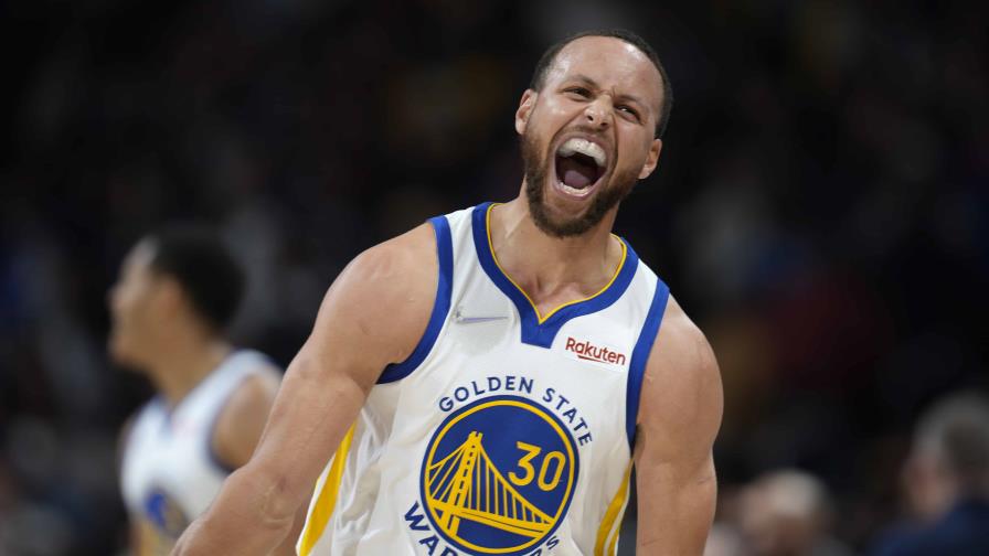 VÍDEO | Curry encesta 34 y Warriors superan a Nuggets 