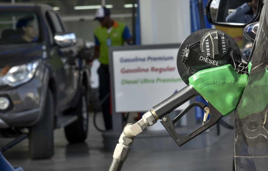 Gobierno congela el precio de los combustibles para la próxima semana