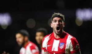 El Atlético supera a Cádiz antes de visitar Old Trafford
