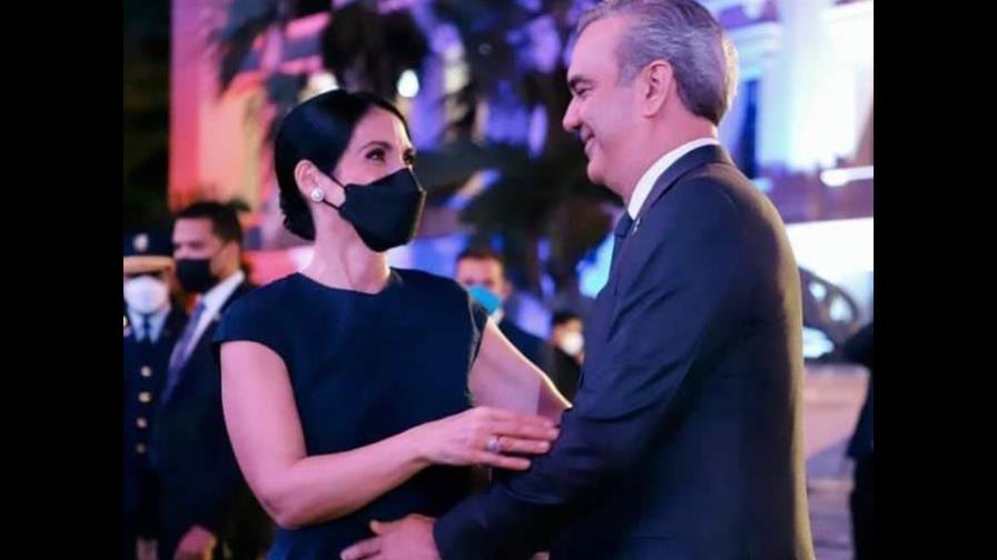 El mensaje de Abinader a Raquel Arbaje por el 27 aniversario de su matrimonio