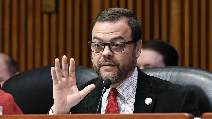 Senador Luis Sepúlveda somete ley sobre “armas fantasmas” en Nueva York