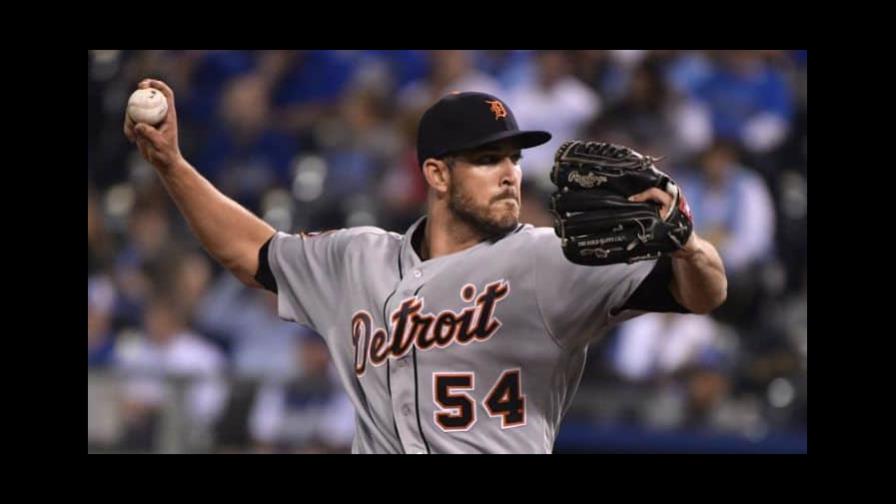 Cardenales firman a relevista VerHagen por dos años