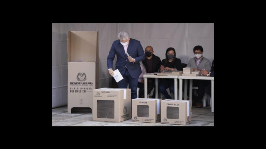 Colombianos renuevan Congreso camino a unas presidenciales que podrían ser históricas