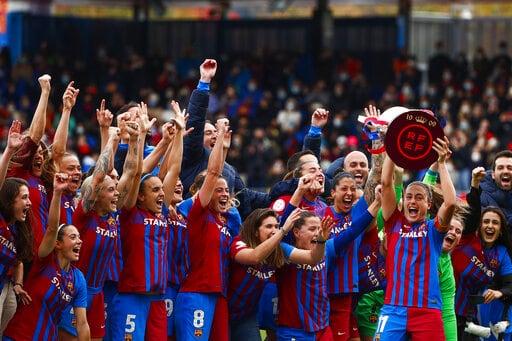 El Barça femenino arrasa al Madrid y repiten como campeonas