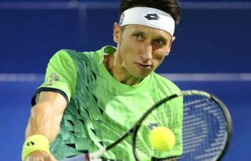 Extenista Sergiy Stakhovsky vuelve a Ucrania para combatir
