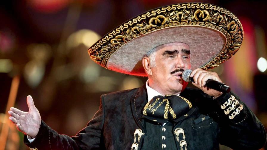 Televisa estrenará serie de Vicente Fernández, pese a demanda de la familia