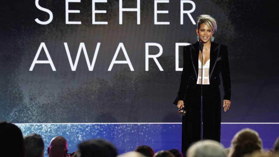 Halle Berry alzó su voz en los Critics Choice Awards 2022 Halle Berry alzó su voz en los Critics Choice Awards 2022