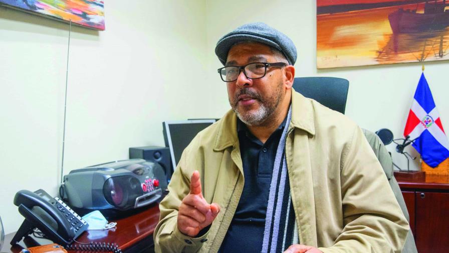 Locutor Jesús Nova en estado delicado tras sufrir un infarto