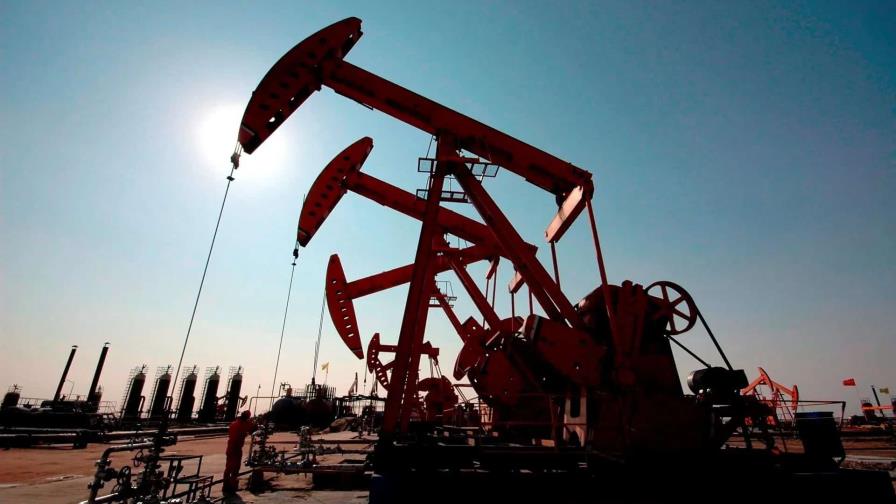 Petróleo de Texas baja un 0.43 % y abre en US$121.58 el barril