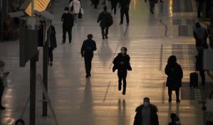 Gran Bretaña retira restricciones por COVID-19 para viajeros