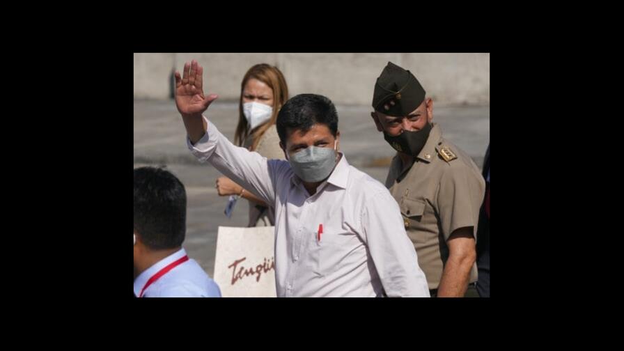 Congreso debatirá pedido para destituir a presidente de Perú