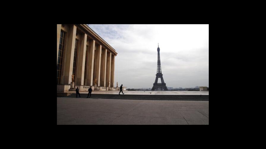 Francia levanta restricciones a las personas sin vacunar