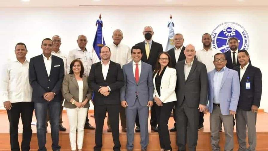 Inapa inicia proyecto de aguas potables y residuales en comunidades de Espaillat