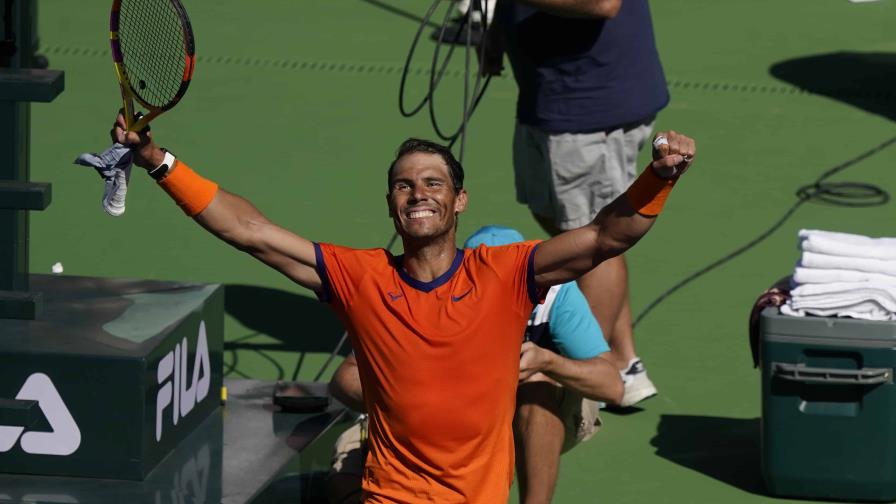 Nadal sigue perfecto en el año, avanza en Indian Wells