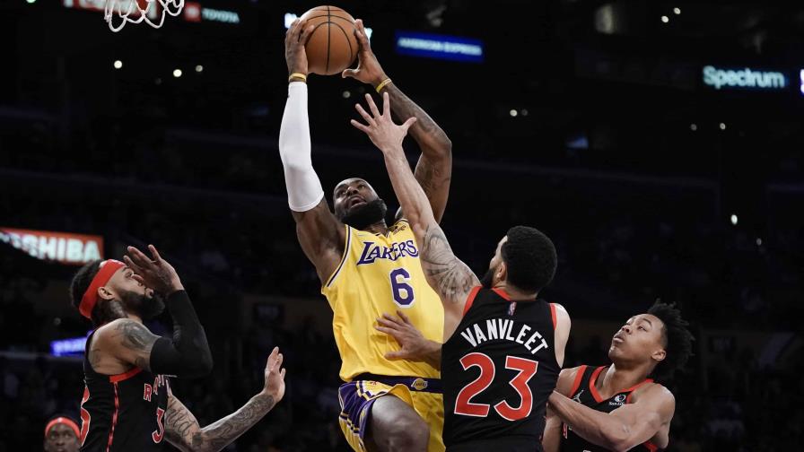 VÍDEO | Barnes y los Raptors derrotan a los Lakers 