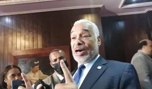 Diputados favorecen que Danilo Medina siga presidiendo el PLD porque es el líder máximo y natural