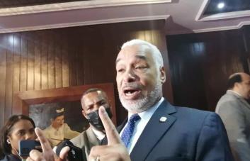 Diputados favorecen que Danilo Medina siga presidiendo el PLD porque es el líder máximo y natural